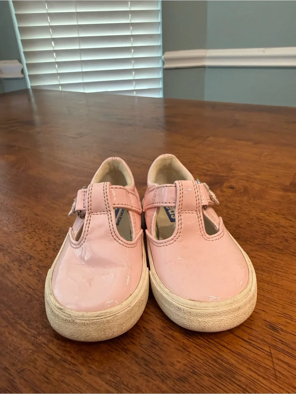 Keds Daphne Girls T-Strap Mary Jane Pink Patent Leather Sneakers Toddler Kid 5